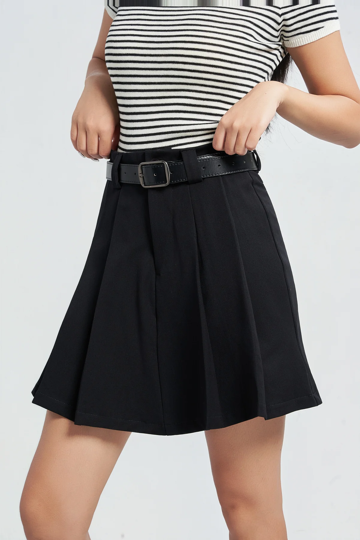 Pleat And Play Skorts - Image 4